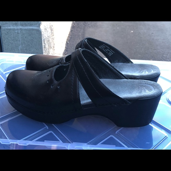 dansko slide on clogs